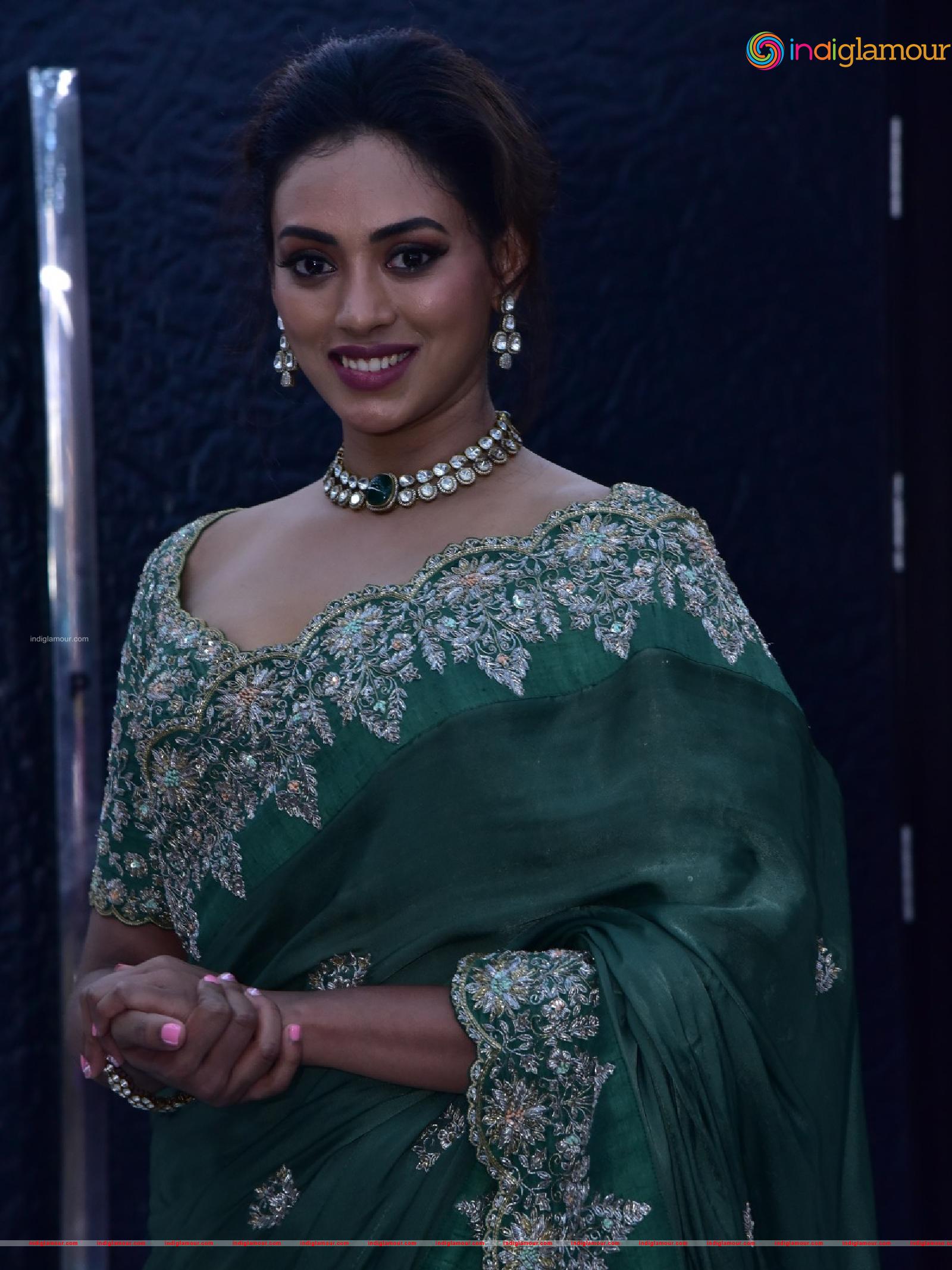 Kamakshi Bhaskarla Actress hd photo