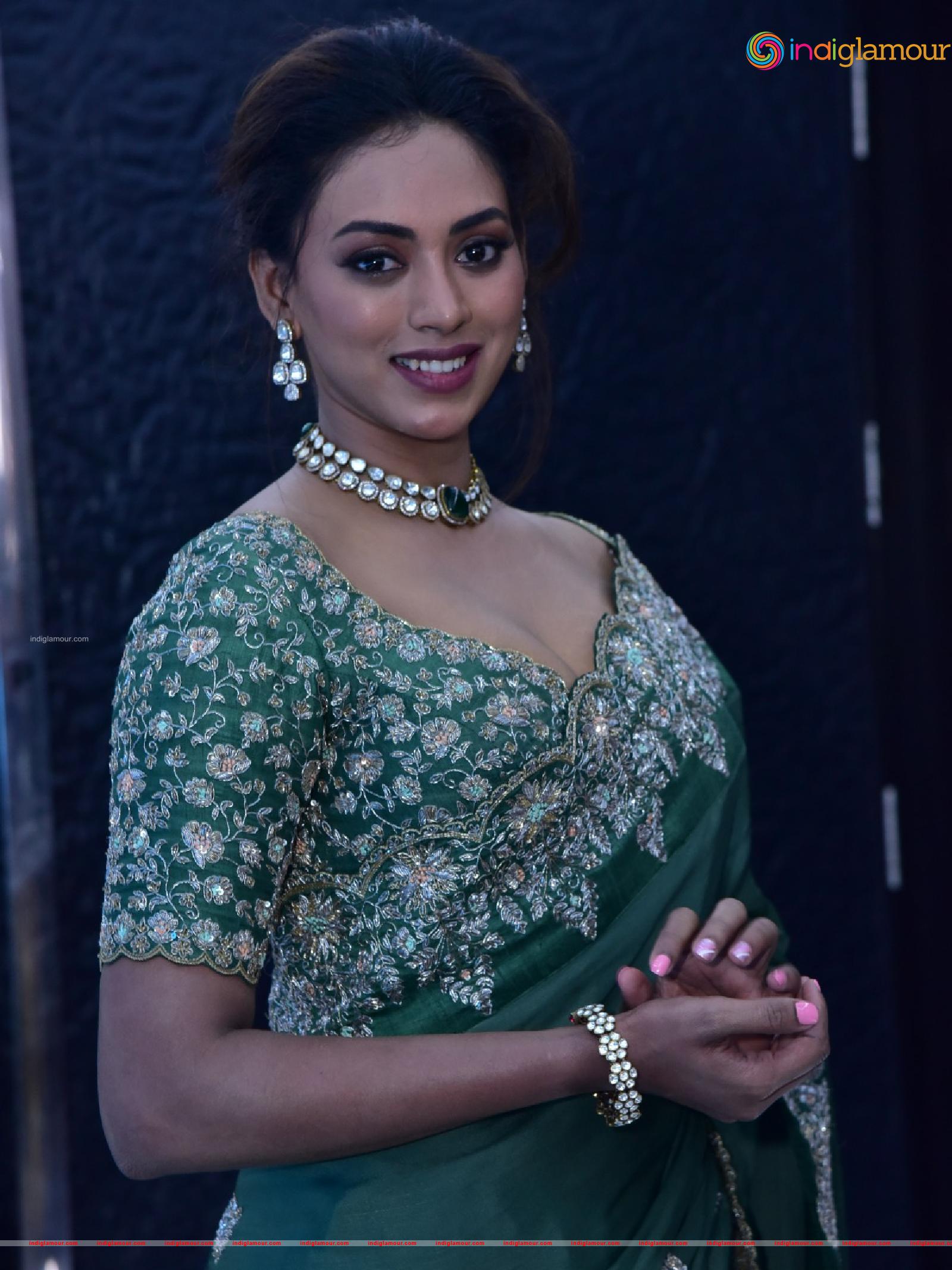 Kamakshi Bhaskarla Actress hd photo