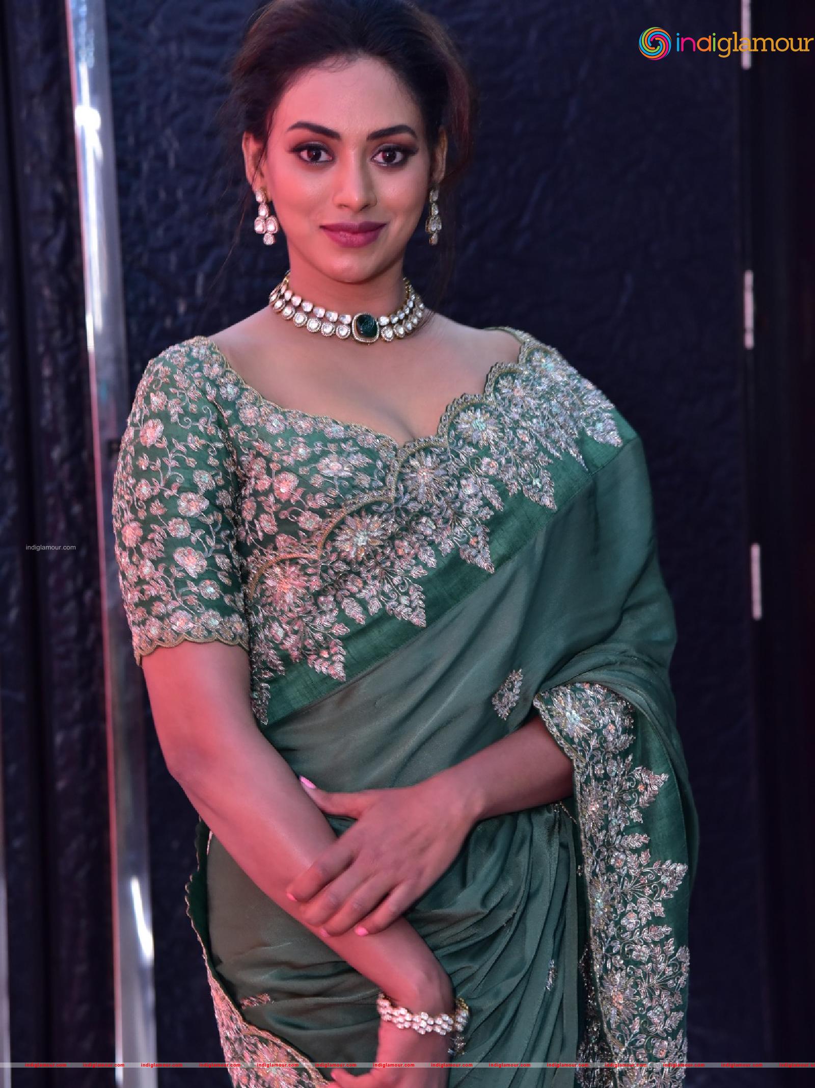 Kamakshi Bhaskarla Actress hd photo