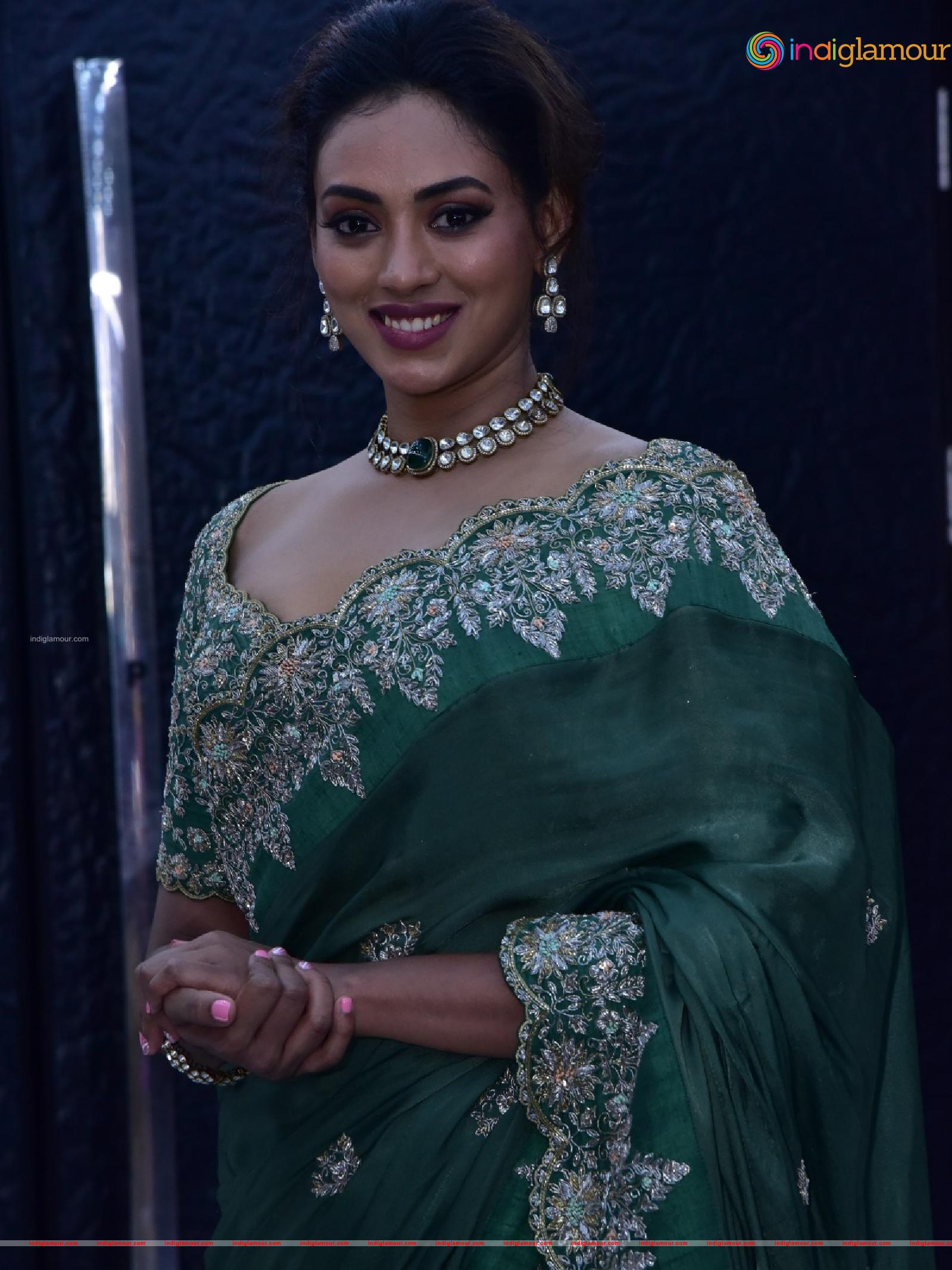 Kamakshi Bhaskarla Actress hd photo