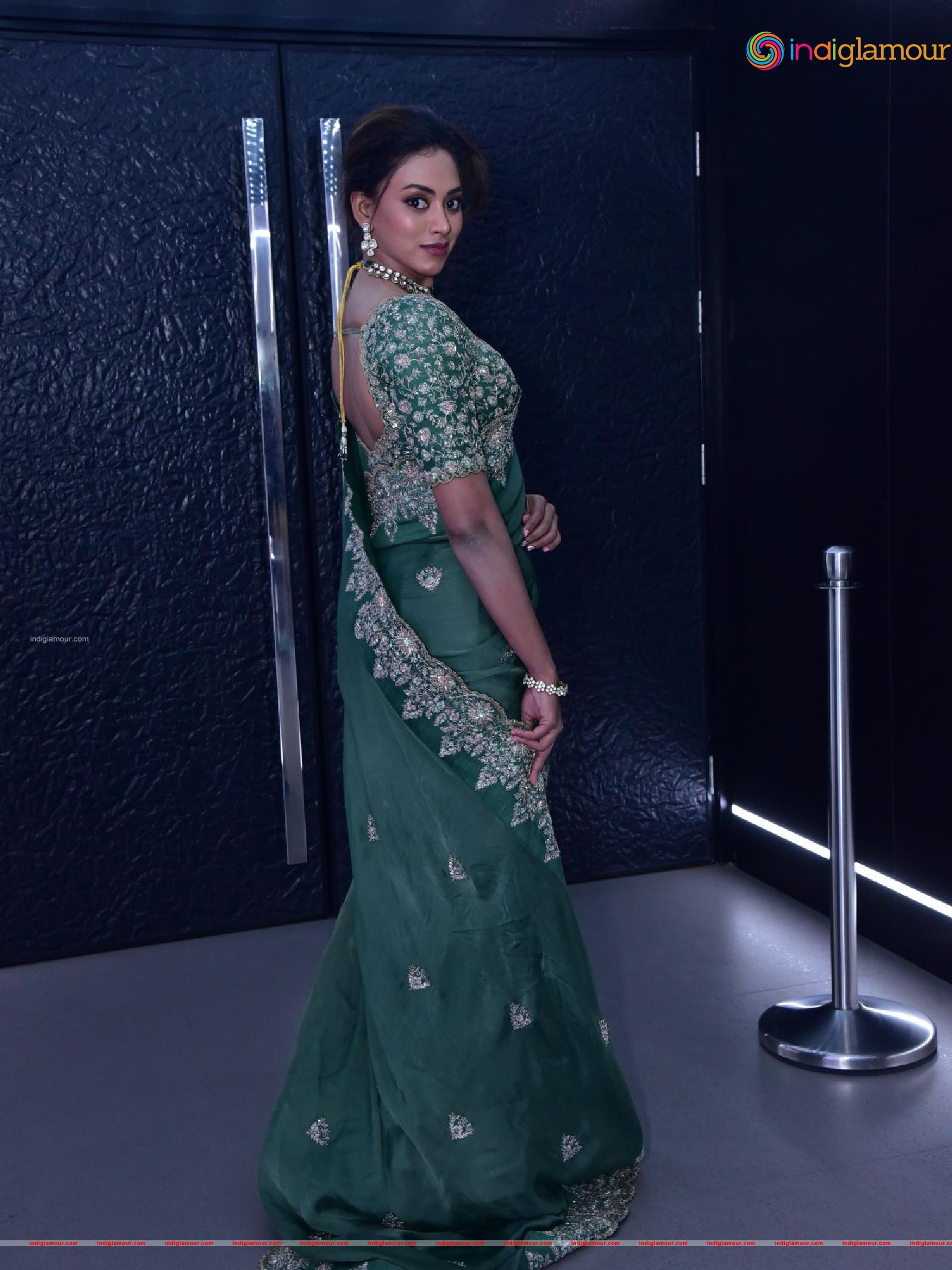 Kamakshi Bhaskarla Actress hd photo