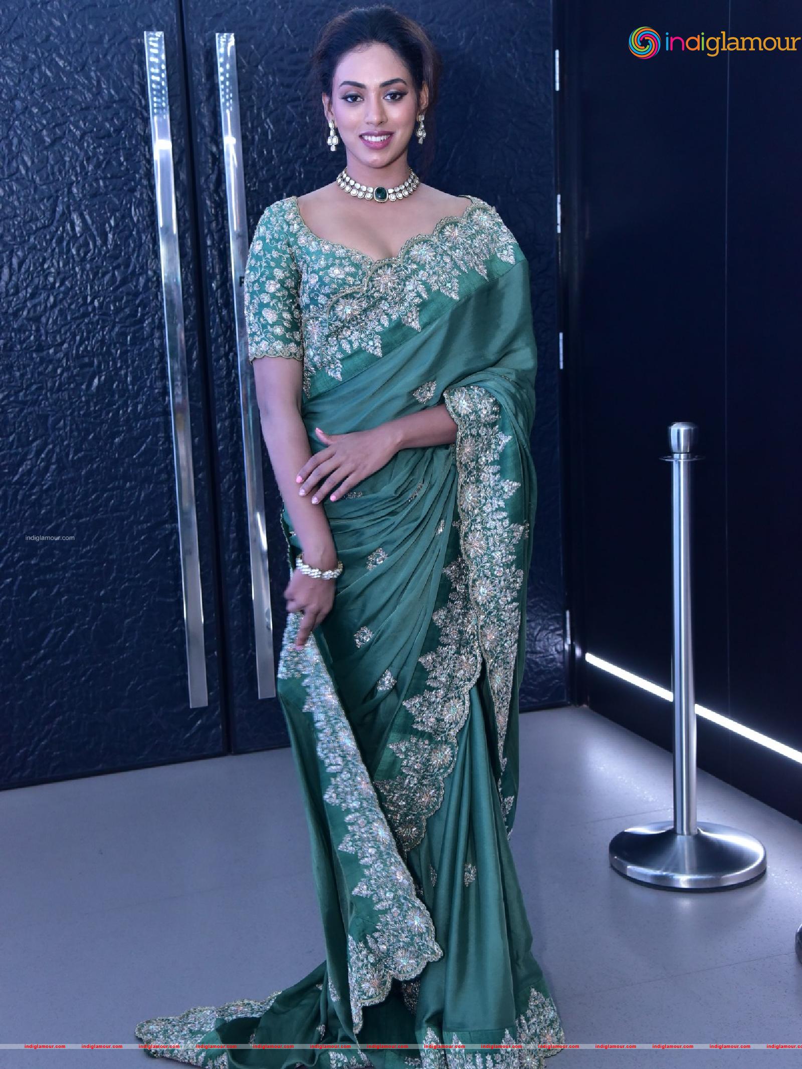 Kamakshi Bhaskarla Actress hd photo