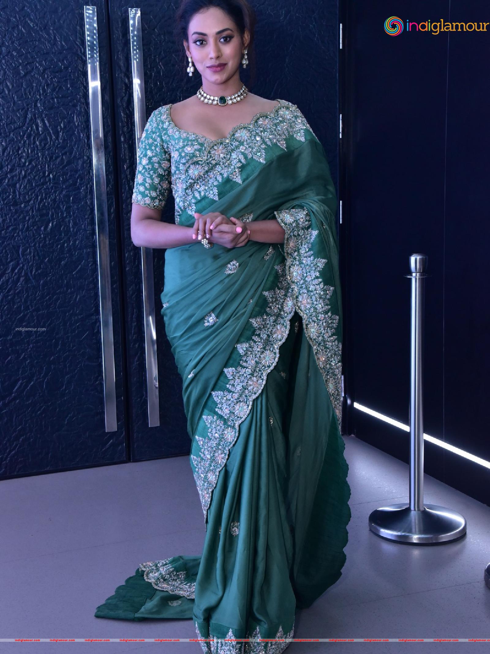 Kamakshi Bhaskarla Actress hd photo
