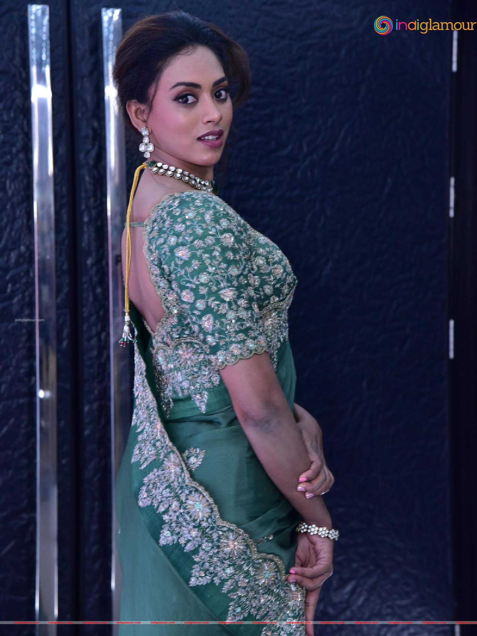 Kamakshi Bhaskarla Actress hd photo