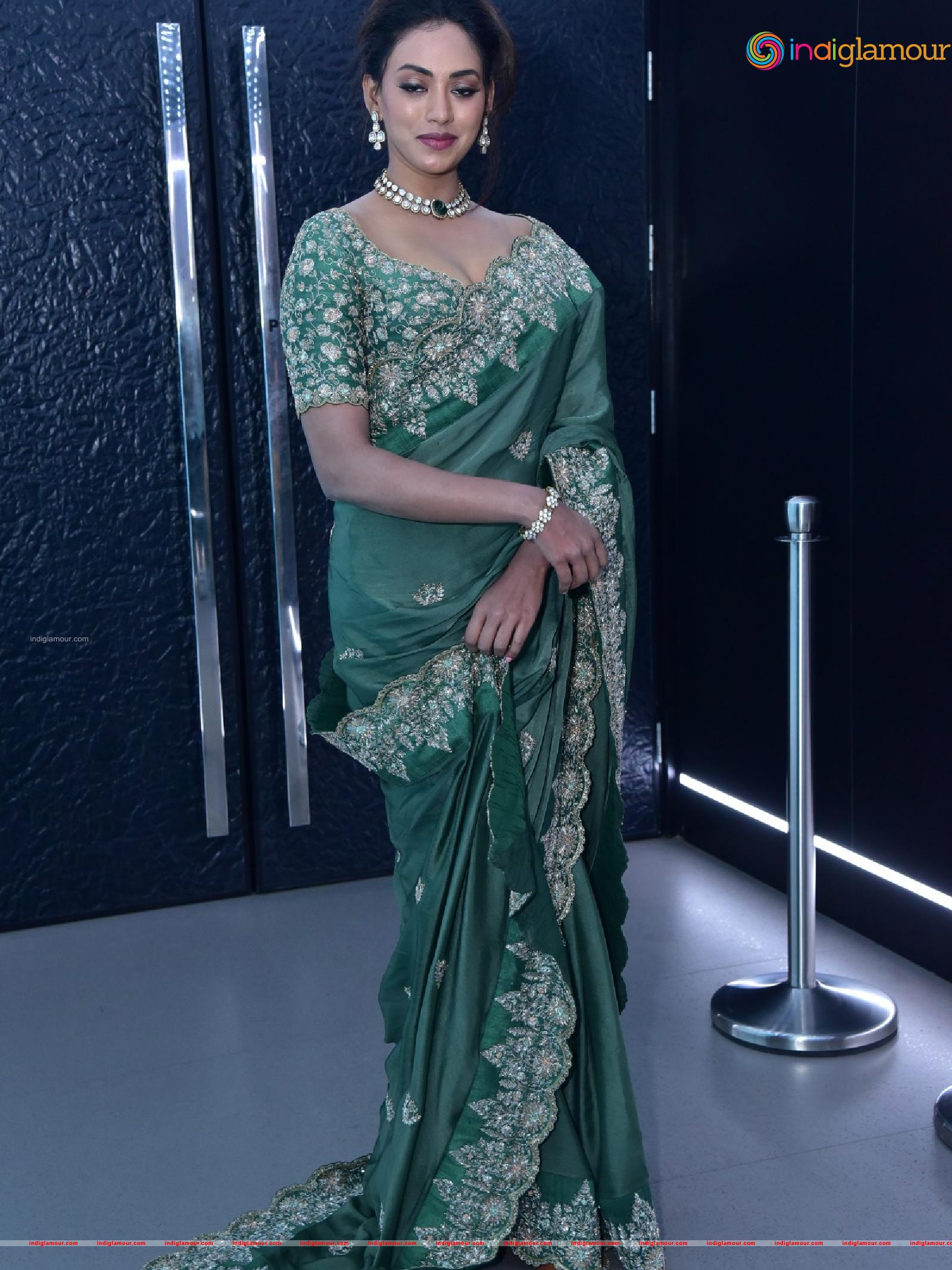 Kamakshi Bhaskarla Actress hd photo