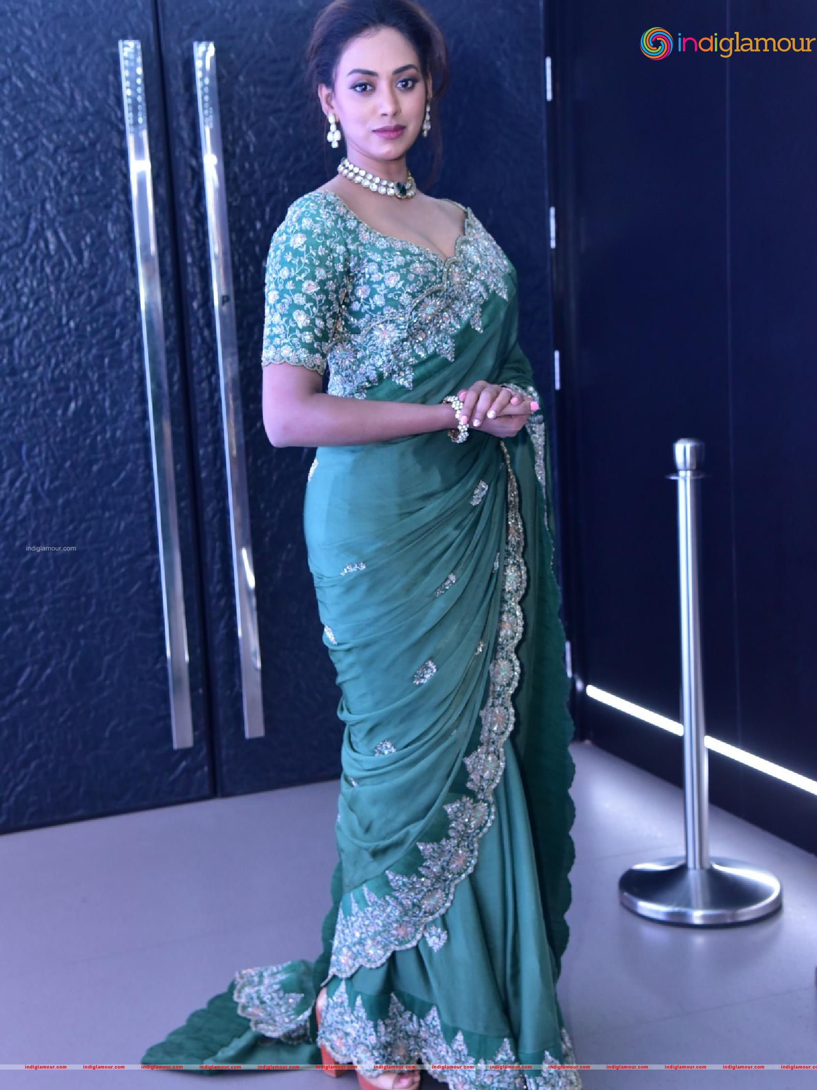 Kamakshi Bhaskarla Actress hd photo