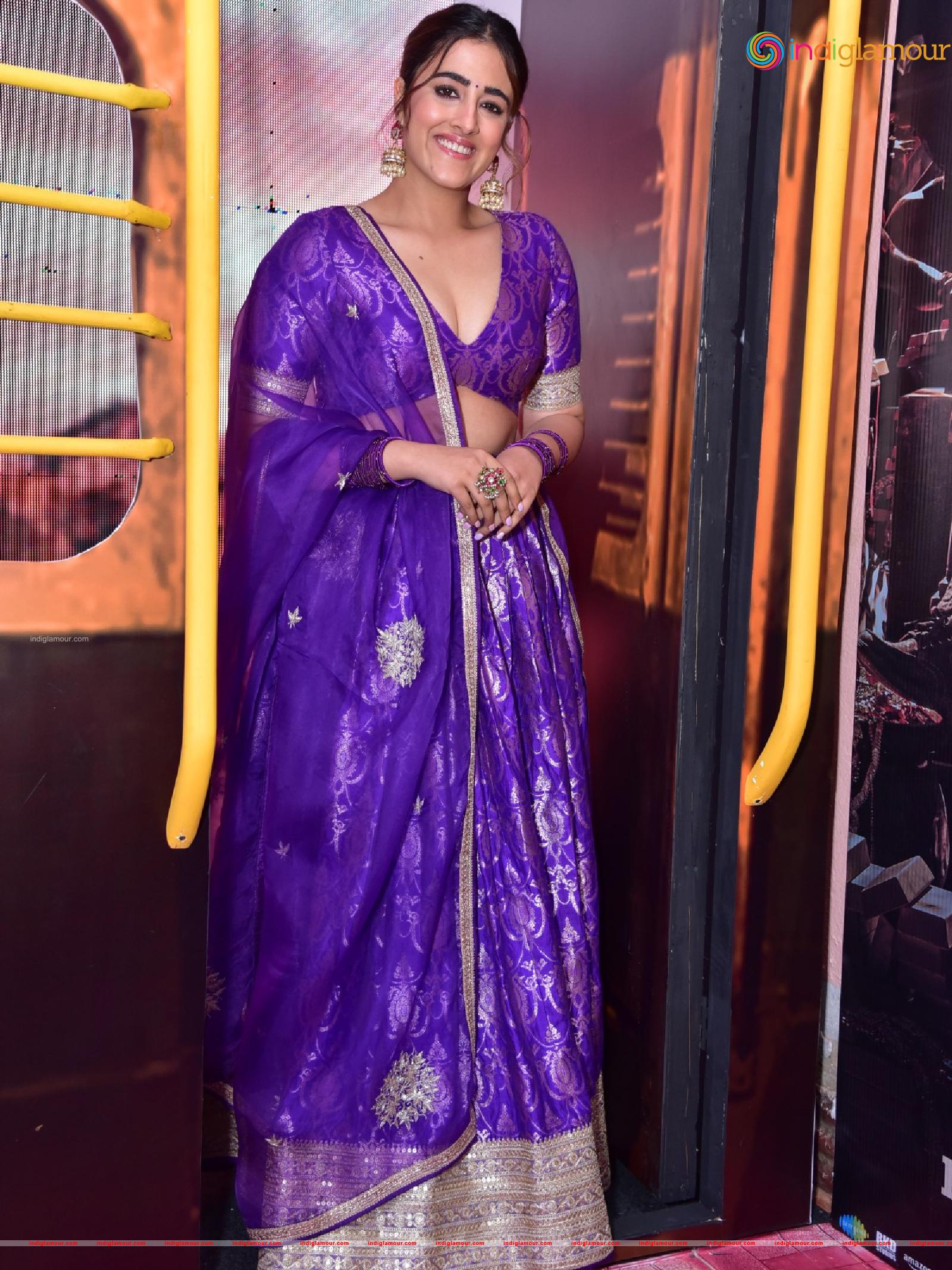 Nupur Sanon Actress hd photo