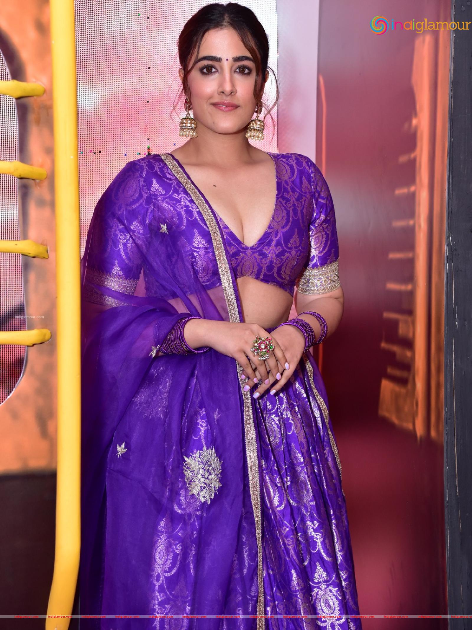Nupur Sanon Actress hd photo
