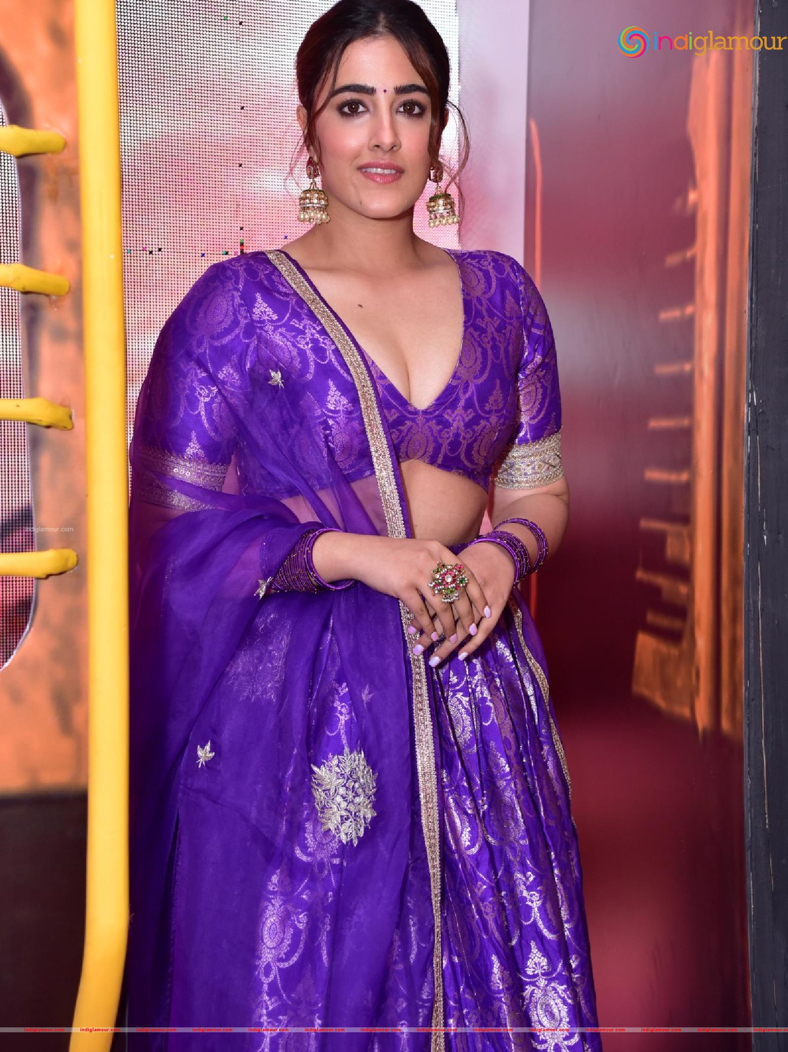 Nupur Sanon Actress hd photo