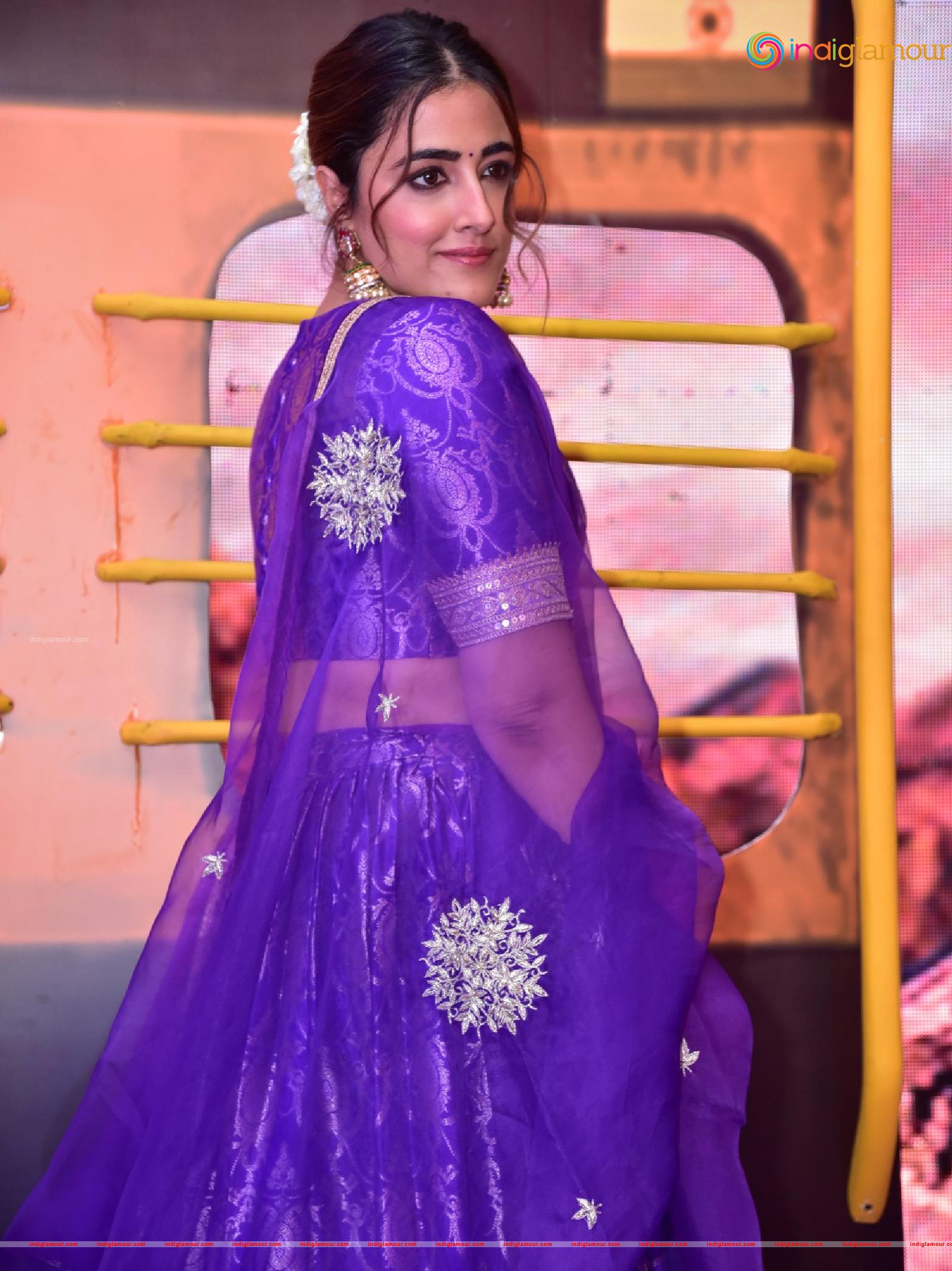 Nupur Sanon Actress hd photo