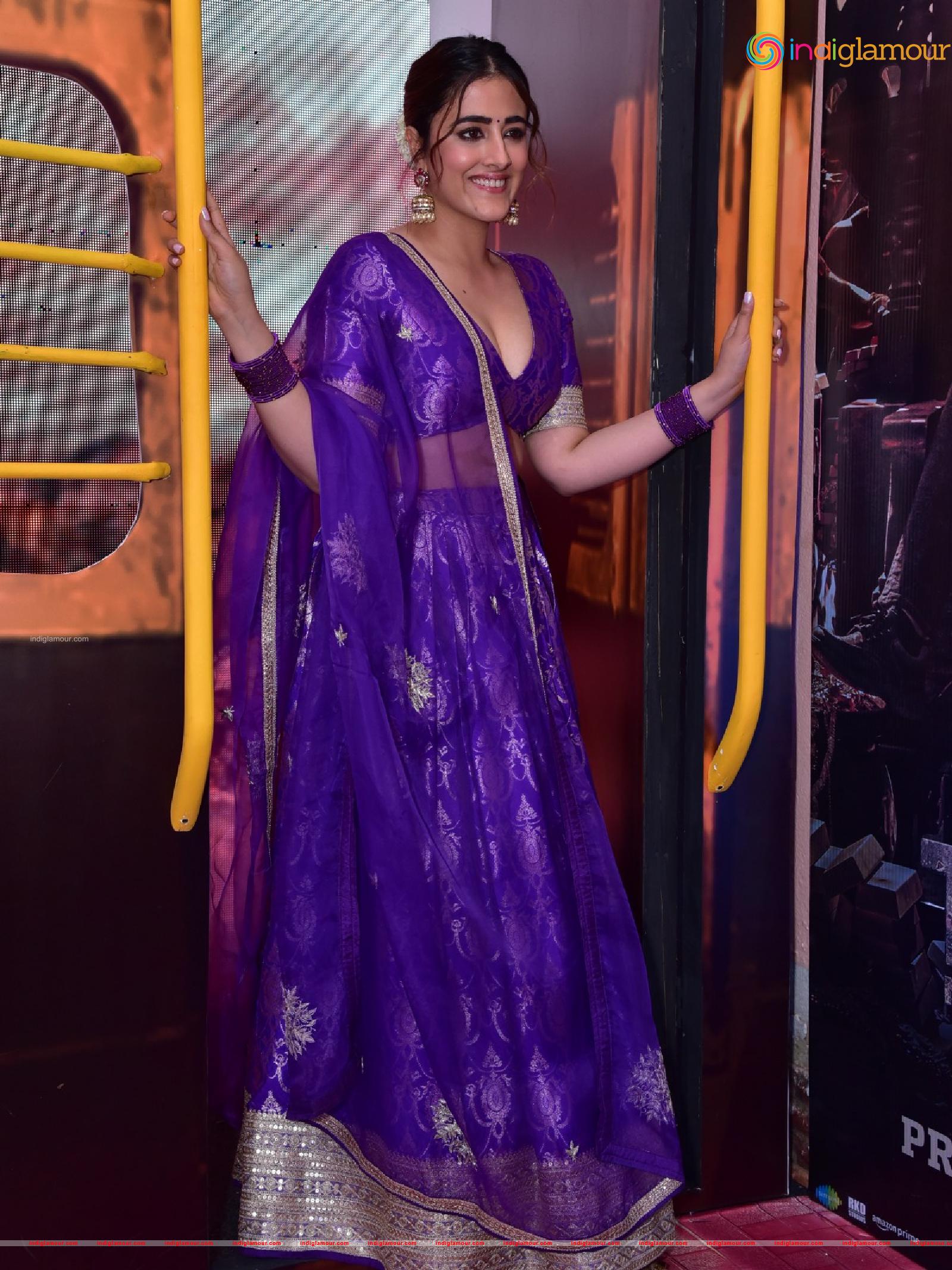Nupur Sanon Actress hd photo