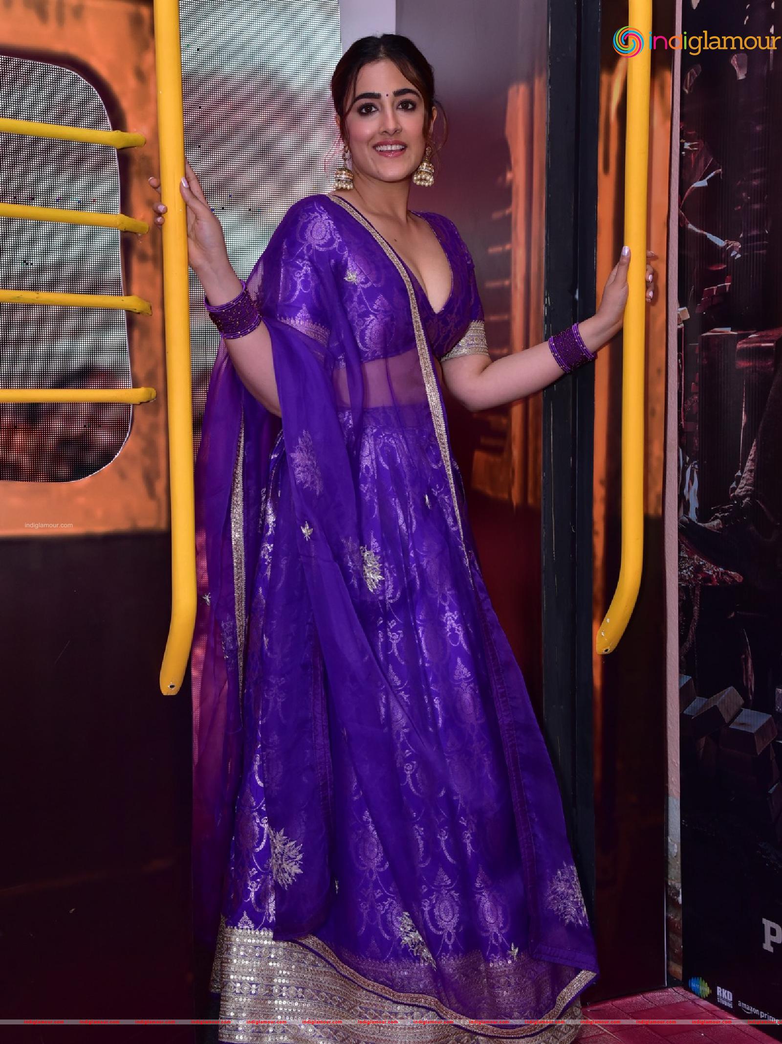 Nupur Sanon Actress hd photo