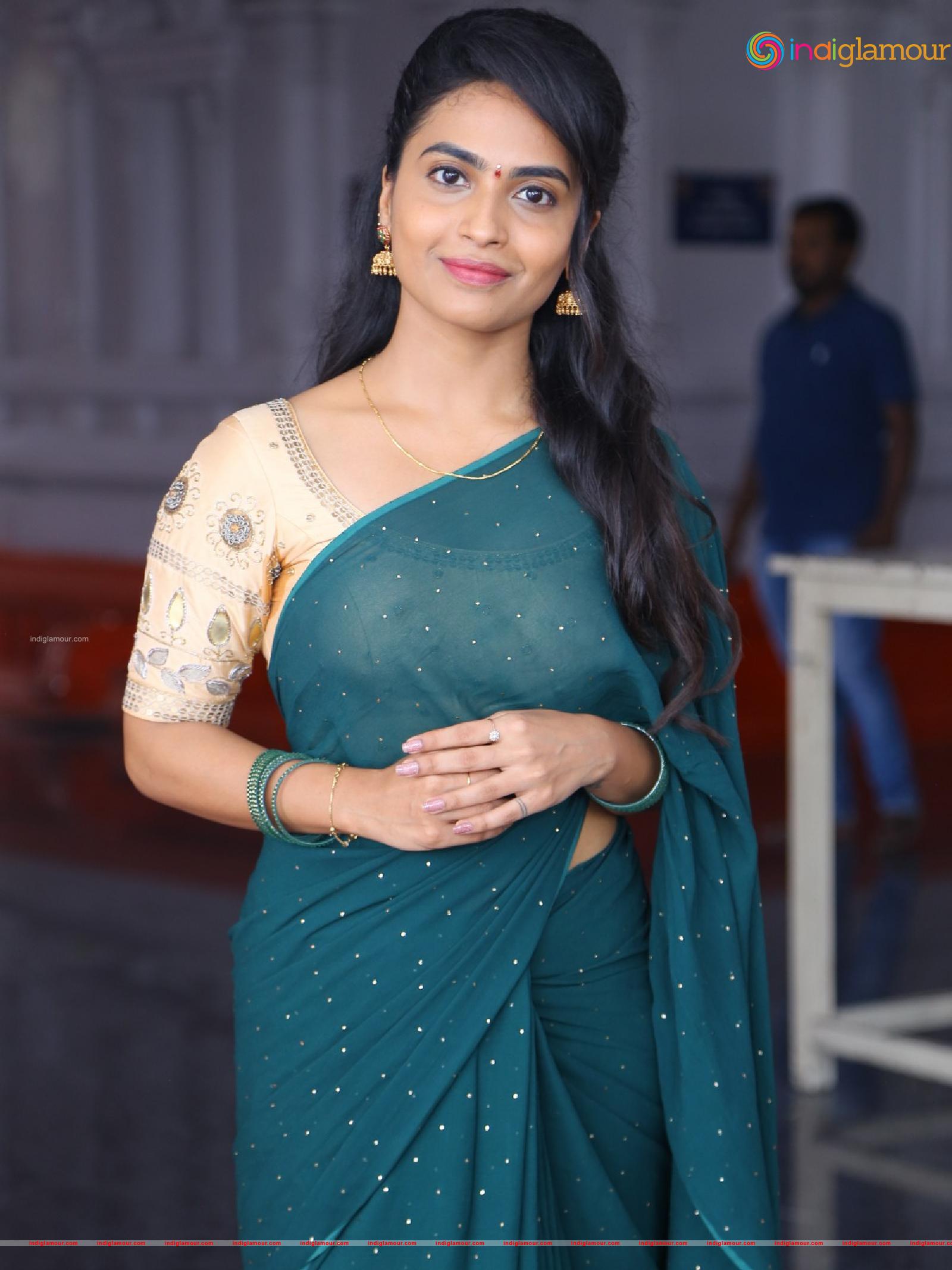 Harika Alekhya Actress hd photo