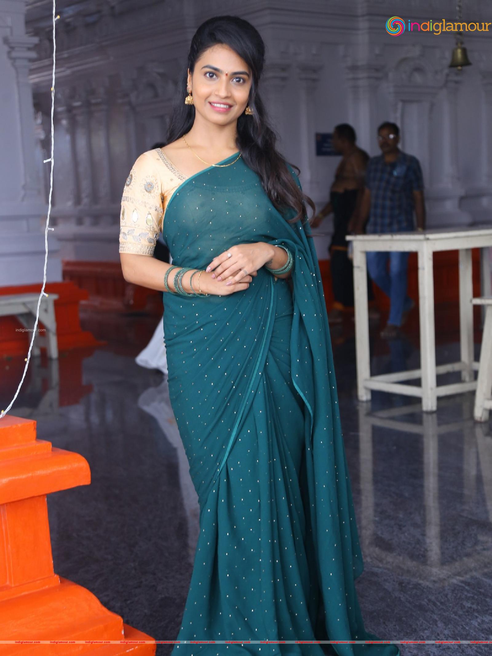 Harika Alekhya Actress hd photo
