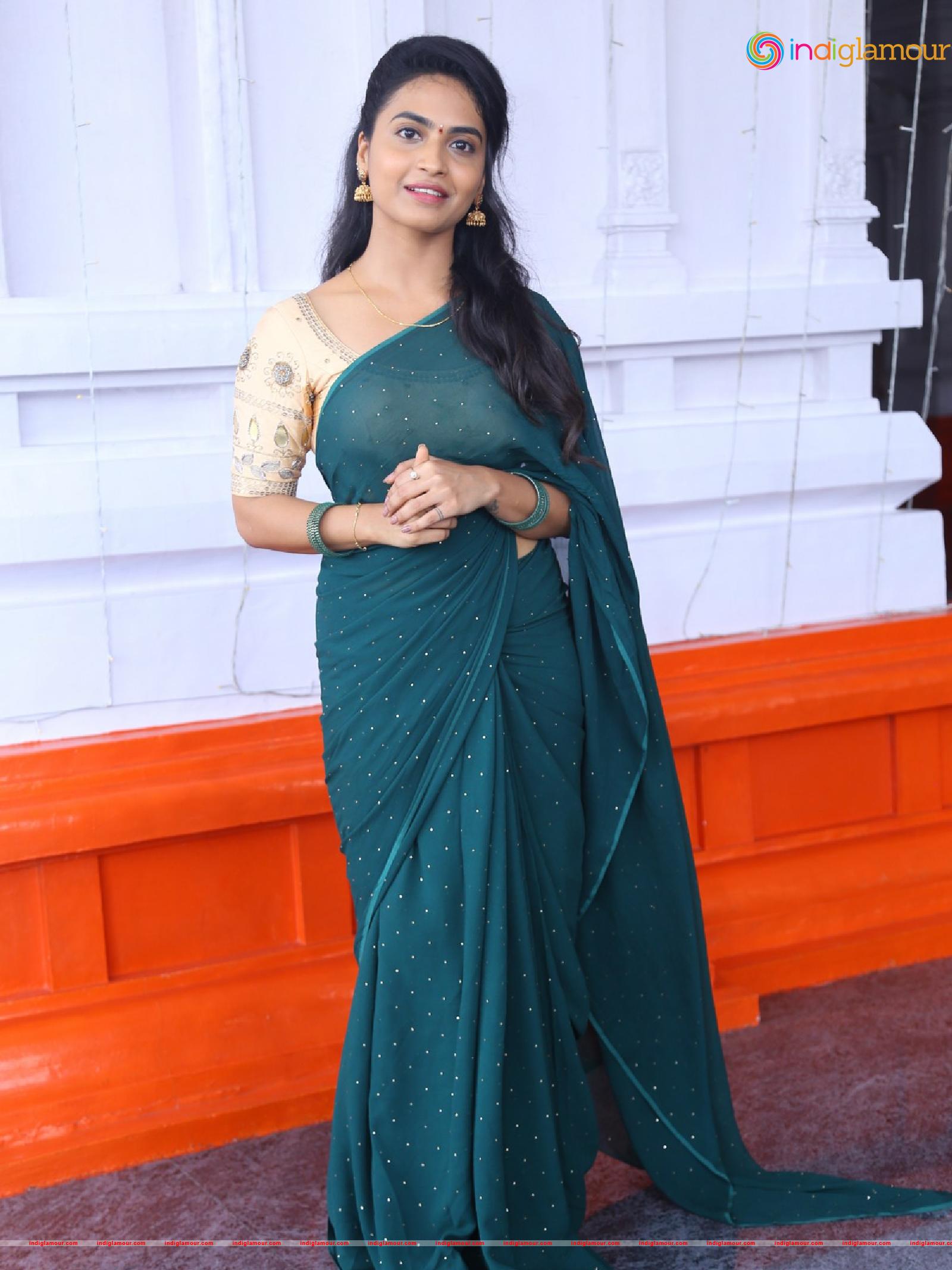 Harika Alekhya Actress hd photo