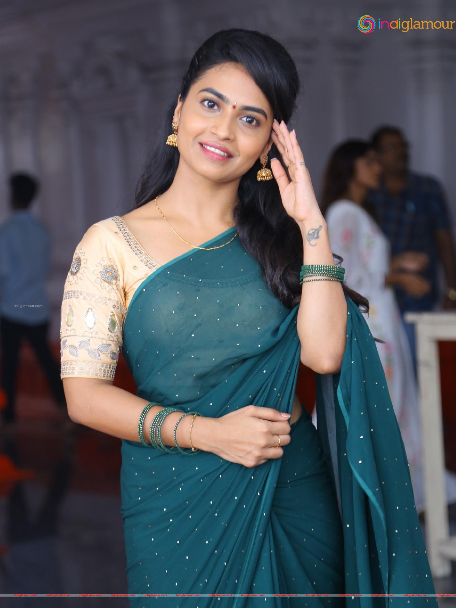 Harika Alekhya Actress hd photo