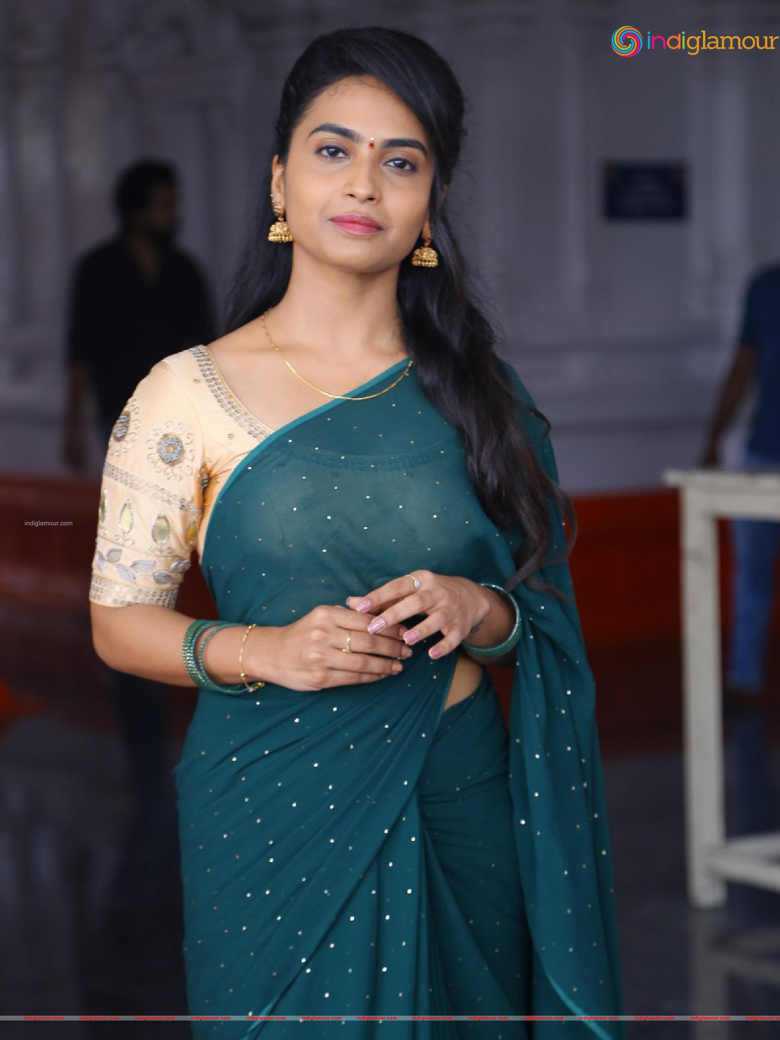 Harika Alekhya Actress hd photo