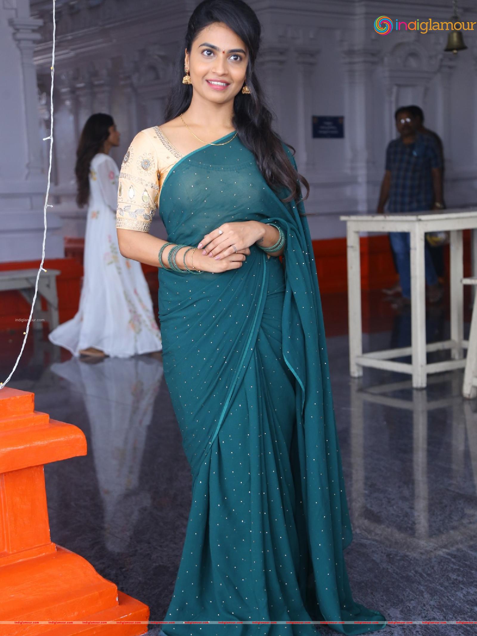 Harika Alekhya Actress hd photo