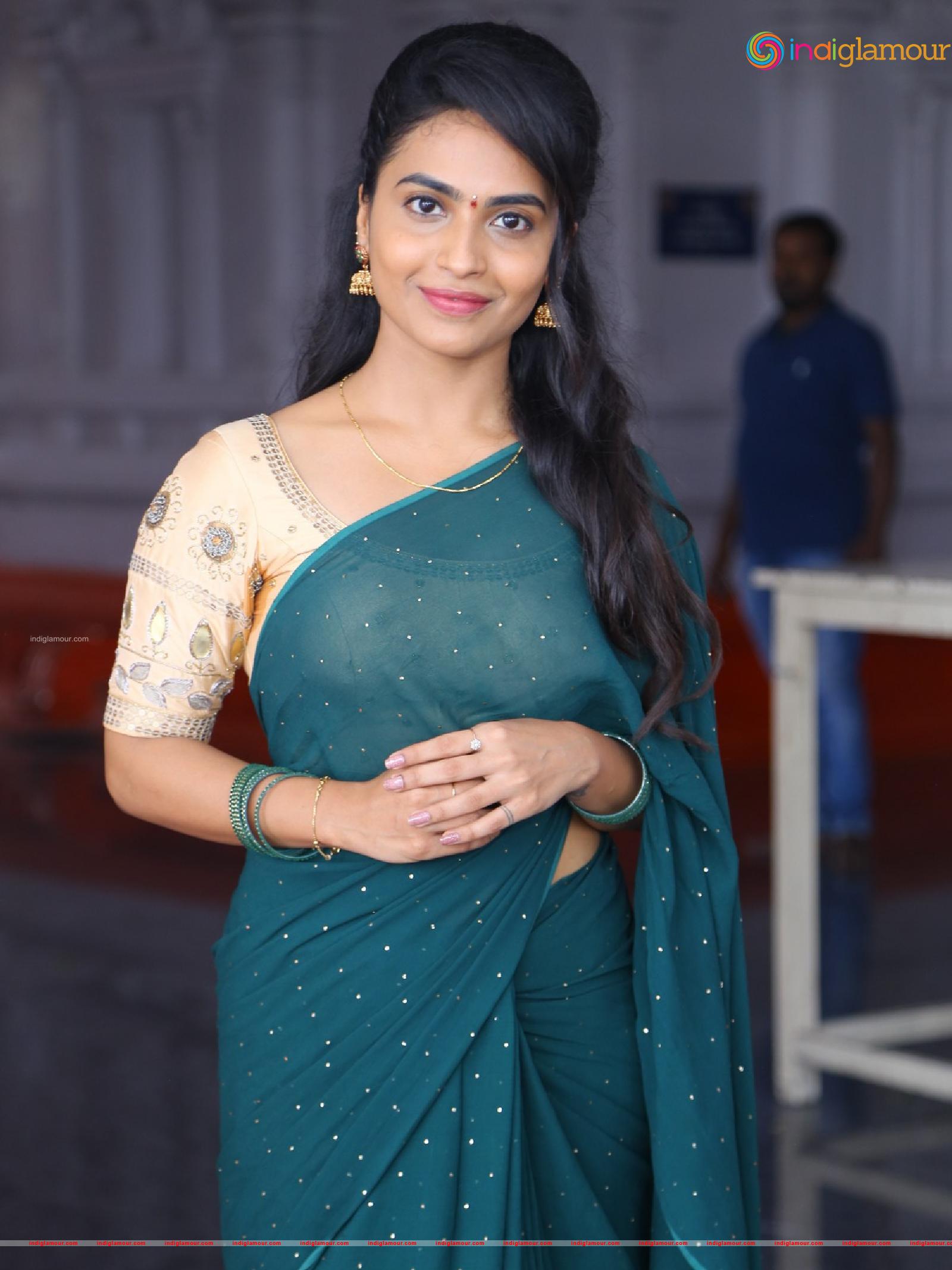 Harika Alekhya Actress hd photo