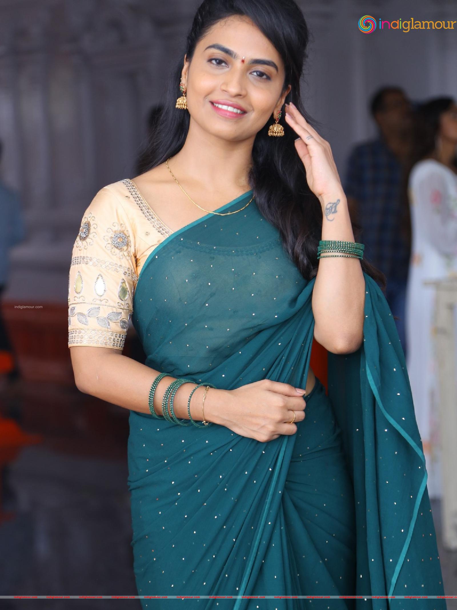 Harika Alekhya Actress hd photo