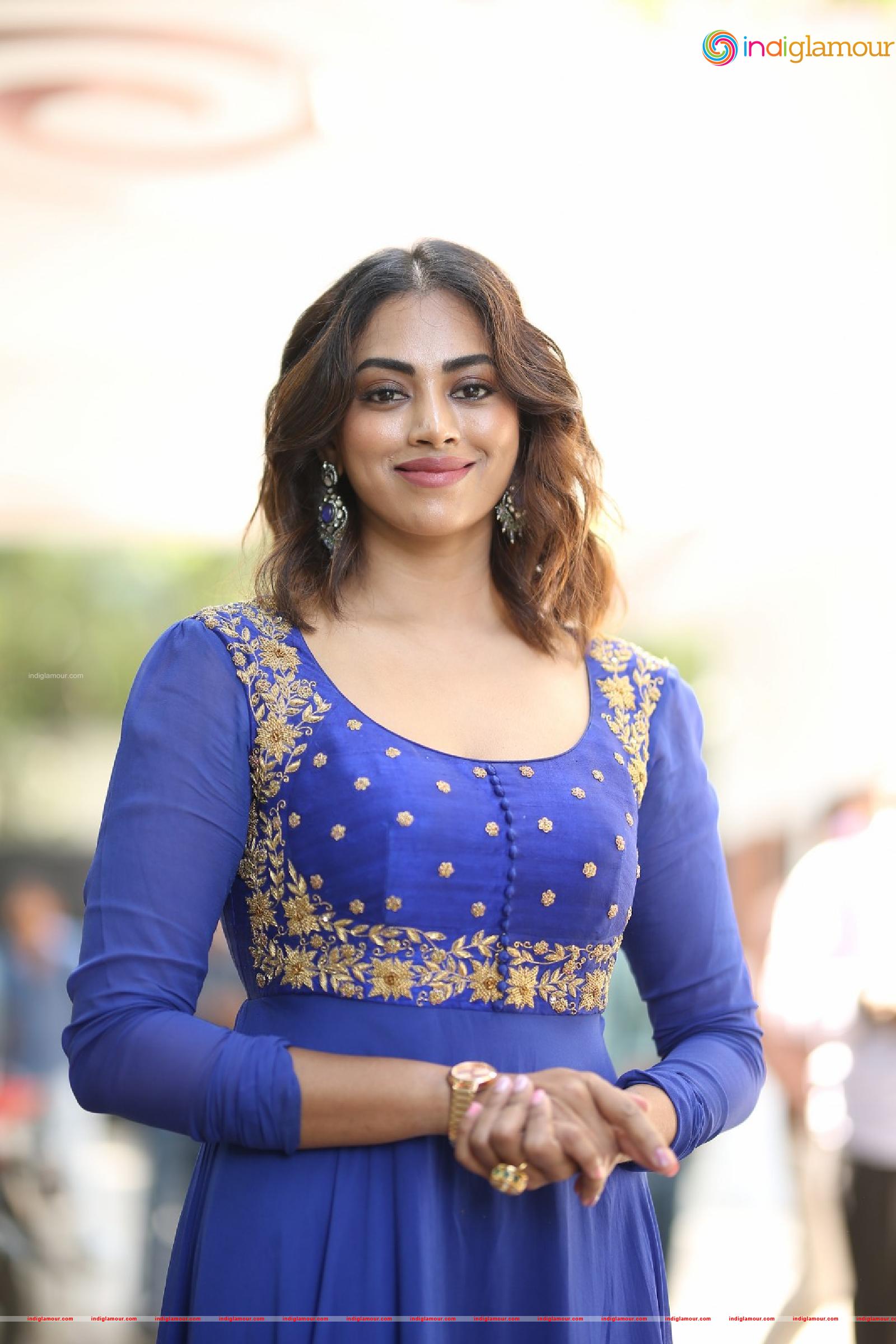 Kamakshi Bhaskarla Actress hd photo