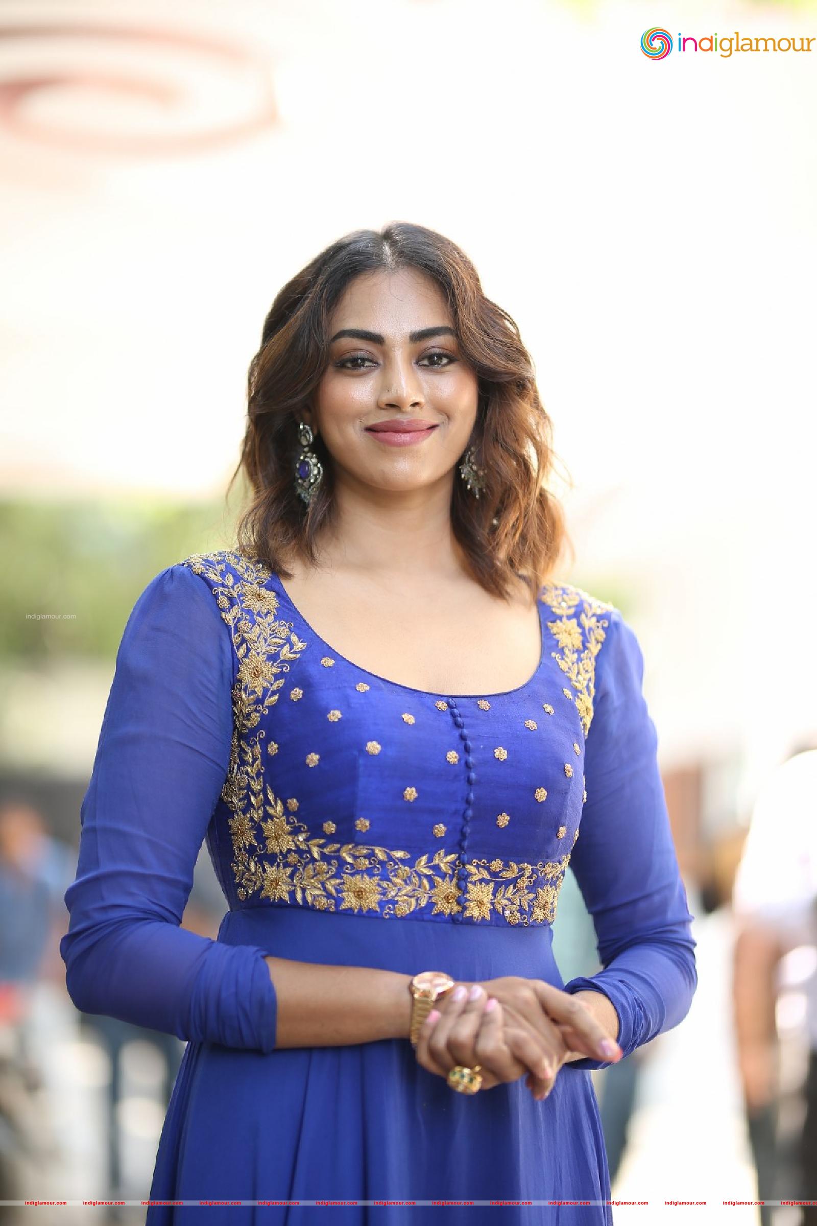 Kamakshi Bhaskarla Actress hd photo