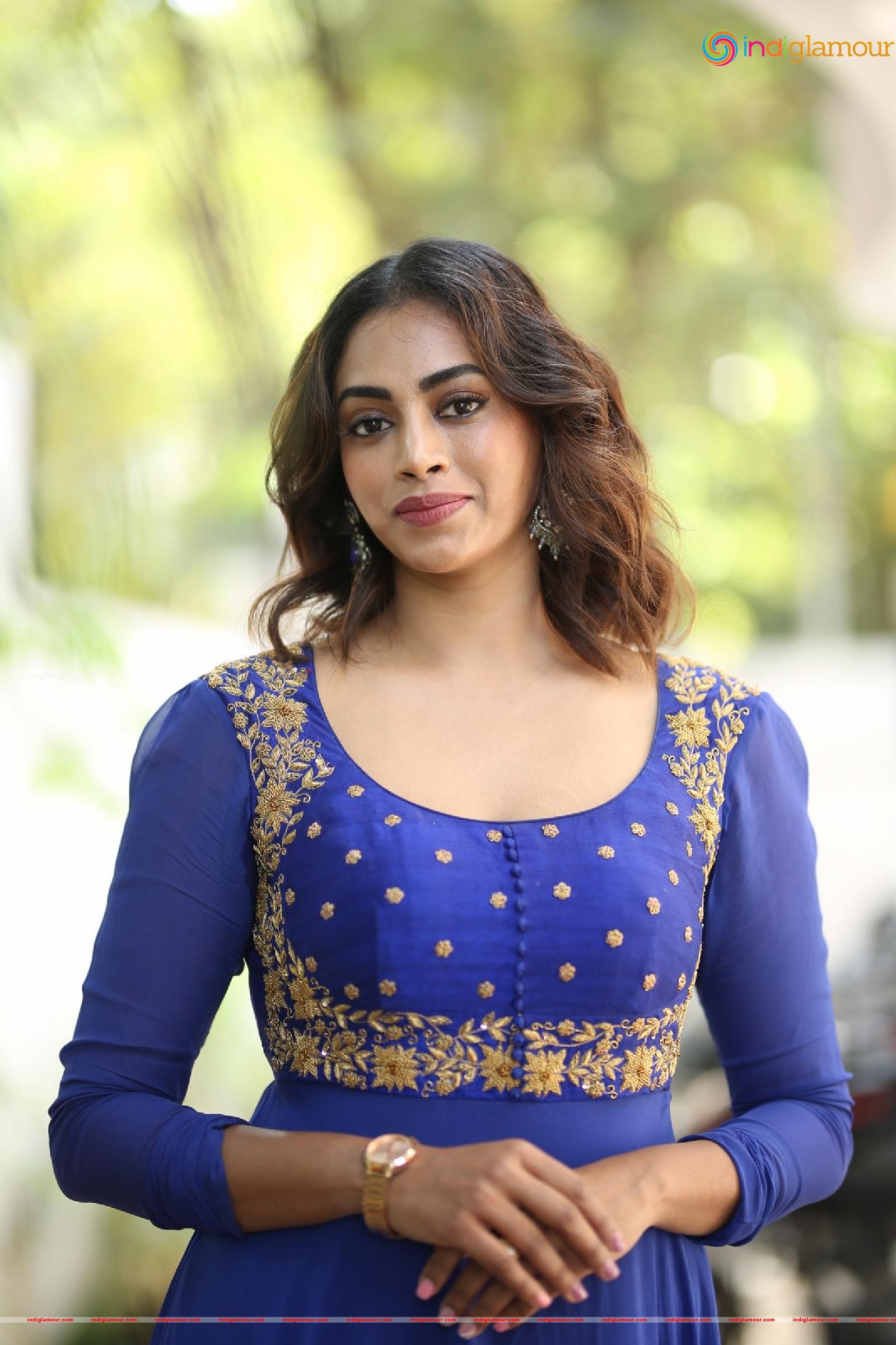 Kamakshi Bhaskarla Actress hd photo