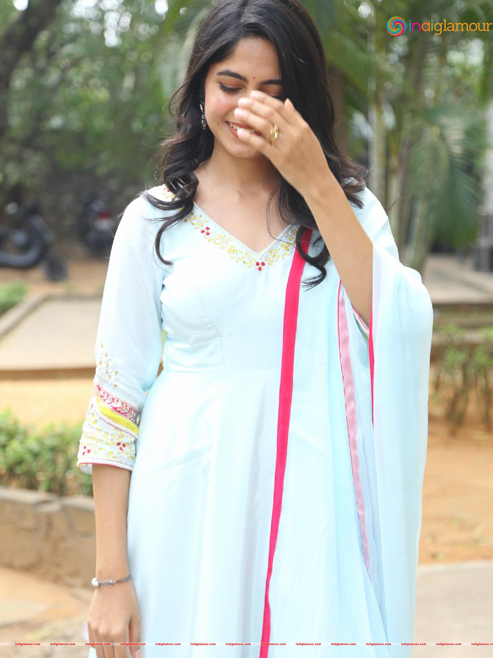 Kushee Ravi Actress hd photo