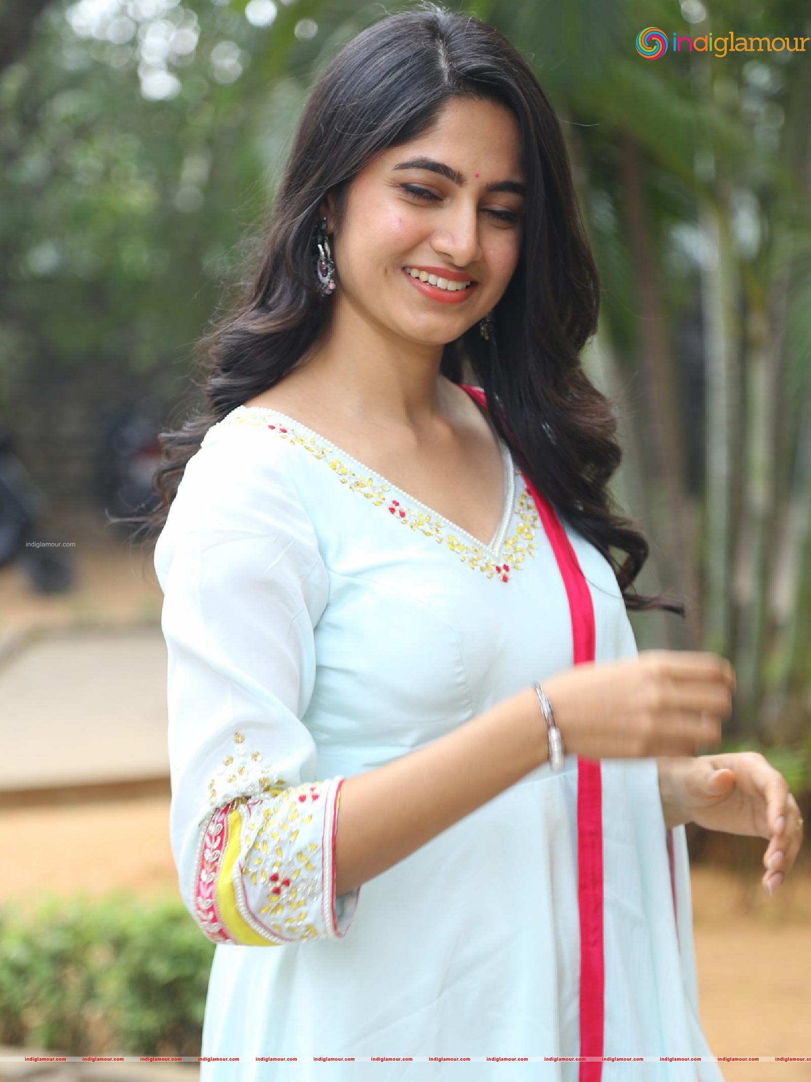 Kushee Ravi Actress hd photo