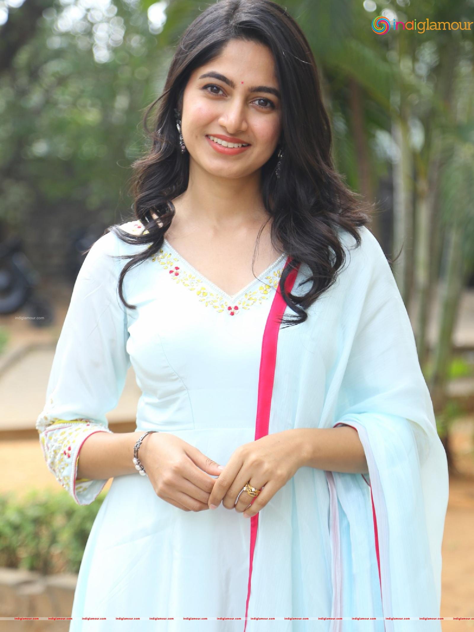Kushee Ravi Actress hd photo