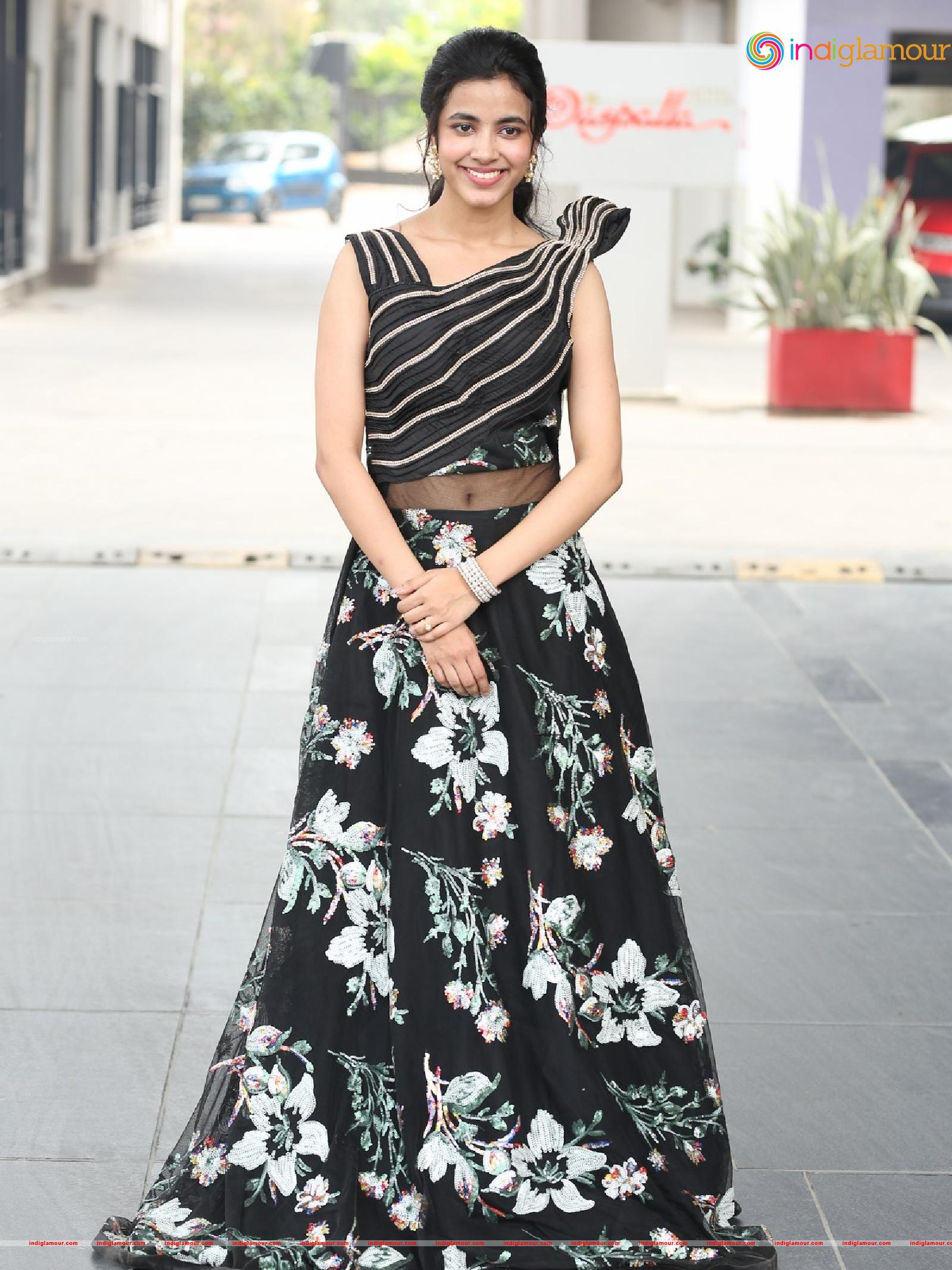 Shivani Nagaram Actress hd photo