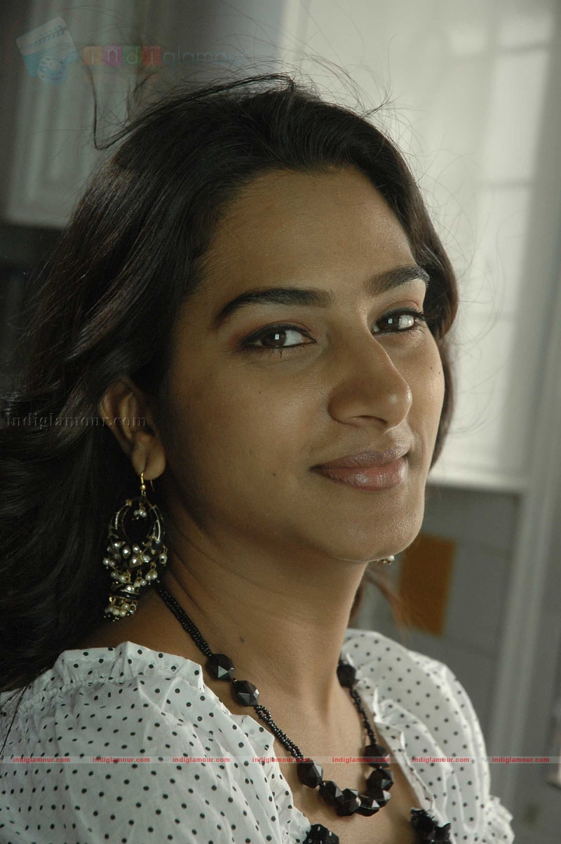 Gentleman Movie hd photo