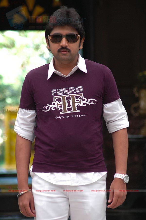 Hasini Movie hd photo