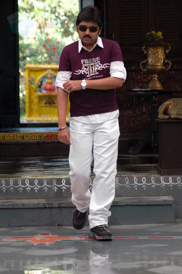 Hasini Movie hd photo