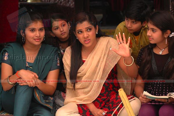 Hasini Movie hd photo