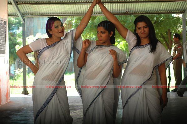 Hasini Movie hd photo