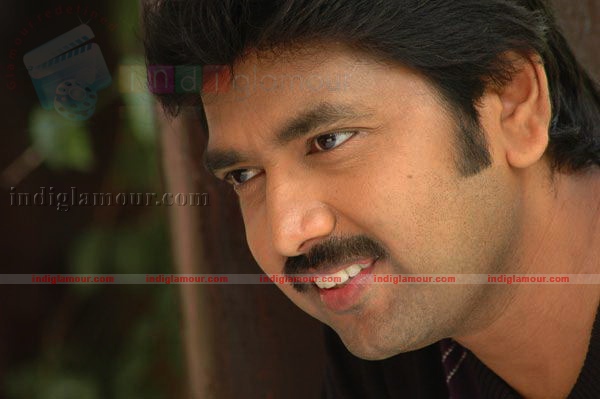 Hasini Movie hd photo