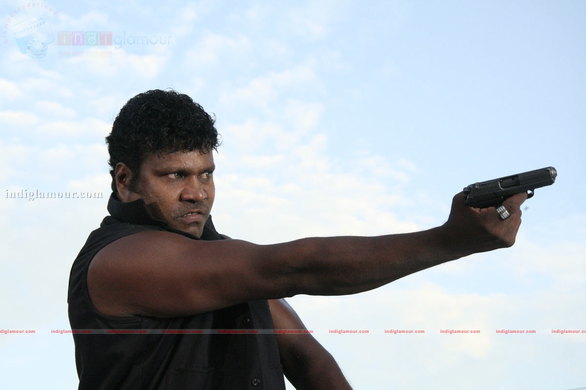 Iddaru Monagallu Movie hd photo