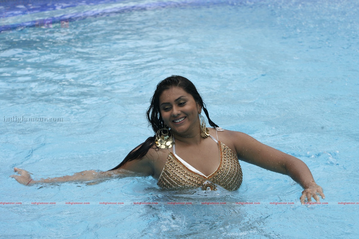 Iddaru Monagallu Movie hd photo