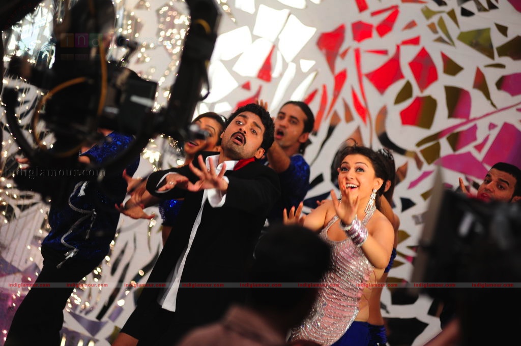 Jayeebhava Movie hd photo