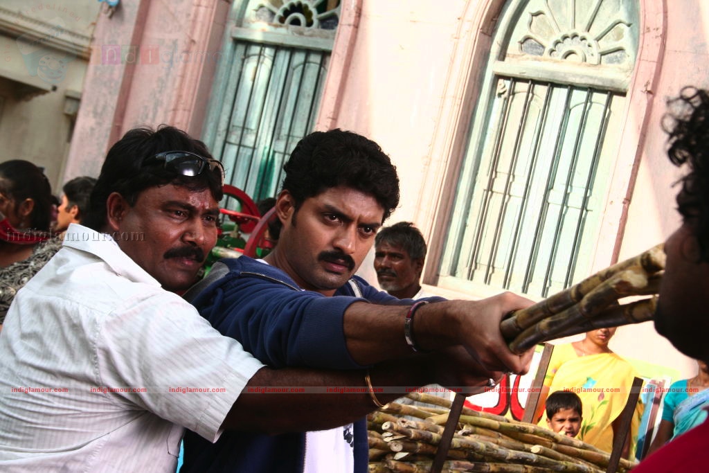 Jayeebhava Movie hd photo