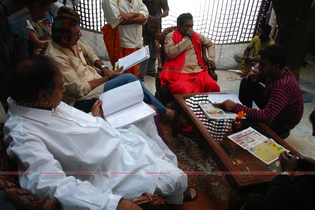 Jayeebhava Movie hd photo