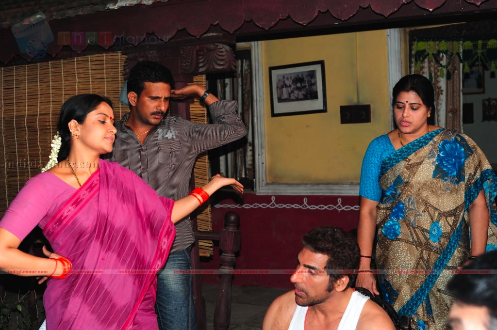 Jayeebhava Movie hd photo