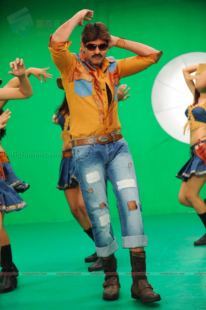 Pravarakyudu Movie hd photo