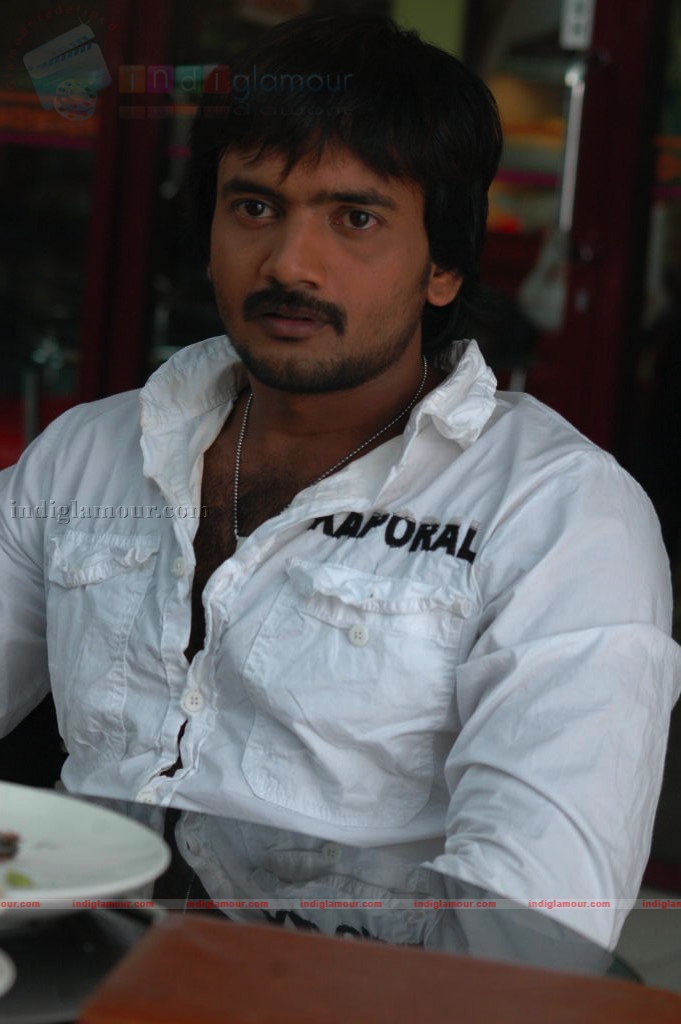 Vaade Kaavali Movie hd photo