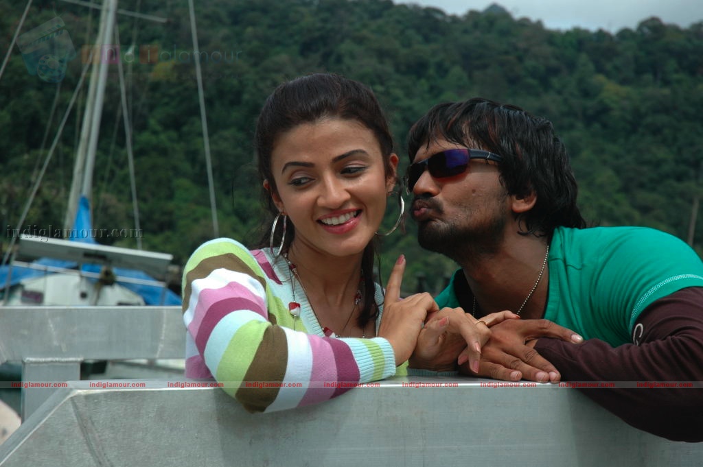 Vaade Kaavali Movie hd photo