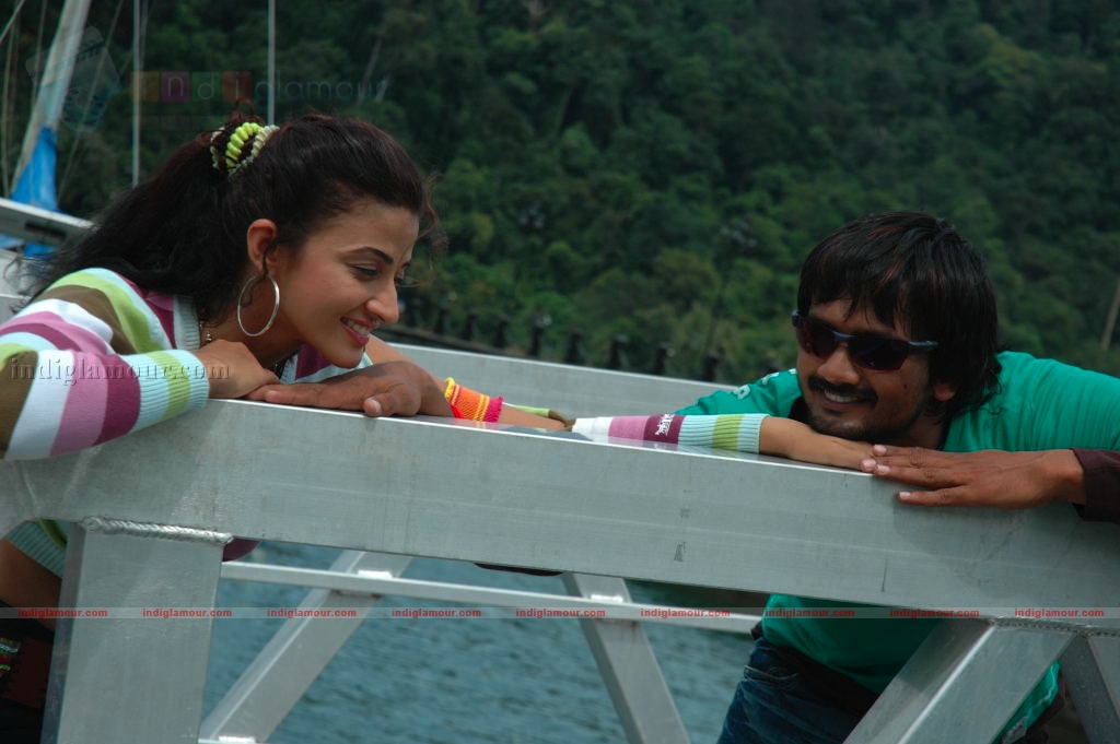 Vaade Kaavali Movie hd photo