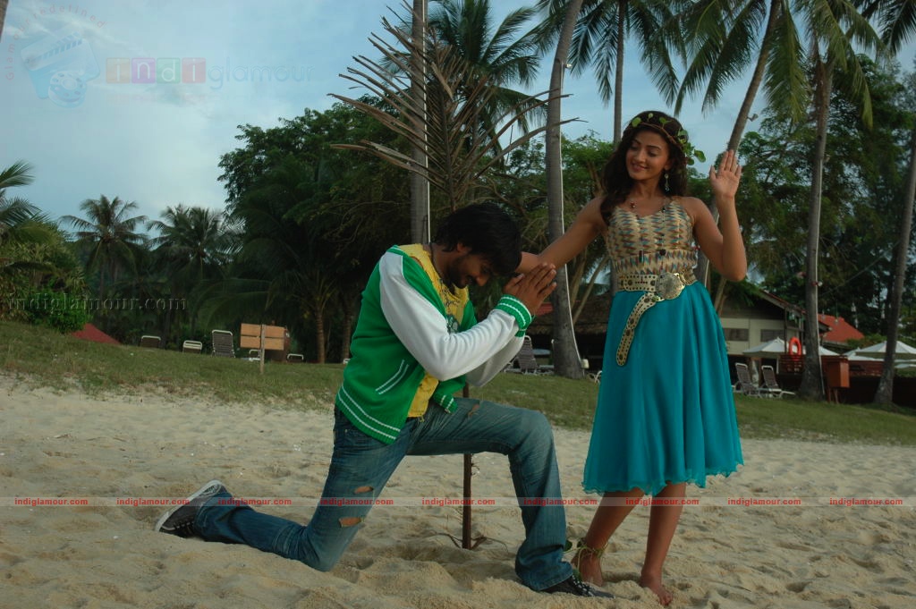 Vaade Kaavali Movie hd photo