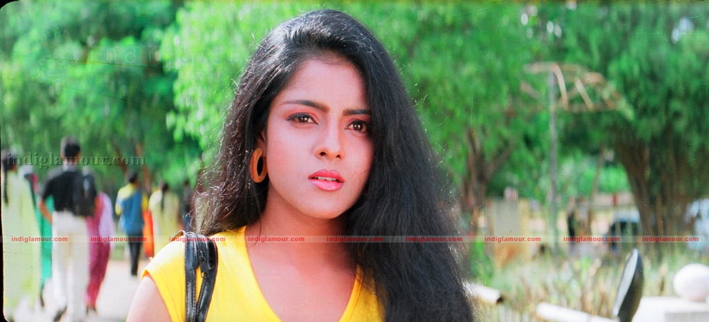 Emaindi Nalo Movie hd photo