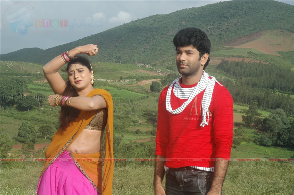 Ishtapadithe Movie hd photo